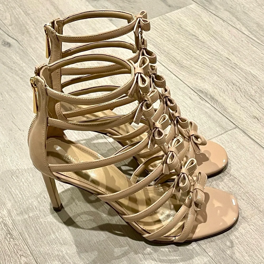 Michael Kors Veronica Patent Caged Strappy Beige LT Blush Sandals Bows Size 6.5